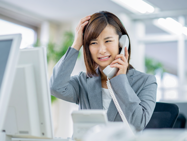 Can’t grasp the customer's facial expressions and nuances only by phone